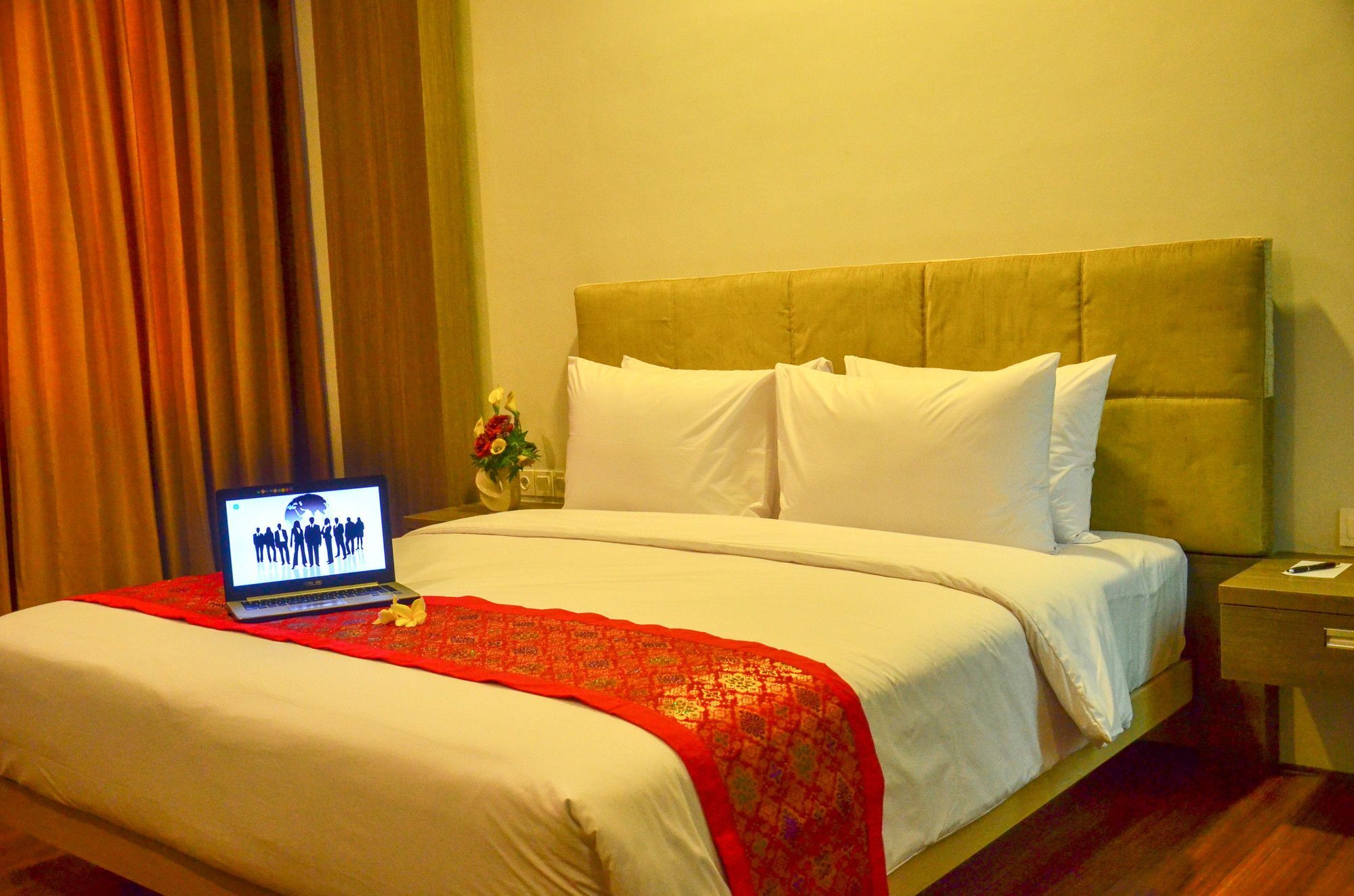 Airish Hotel Palembang Exterior photo