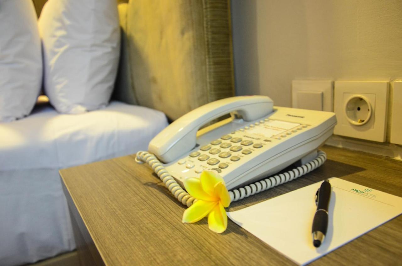 Airish Hotel Palembang Exterior photo